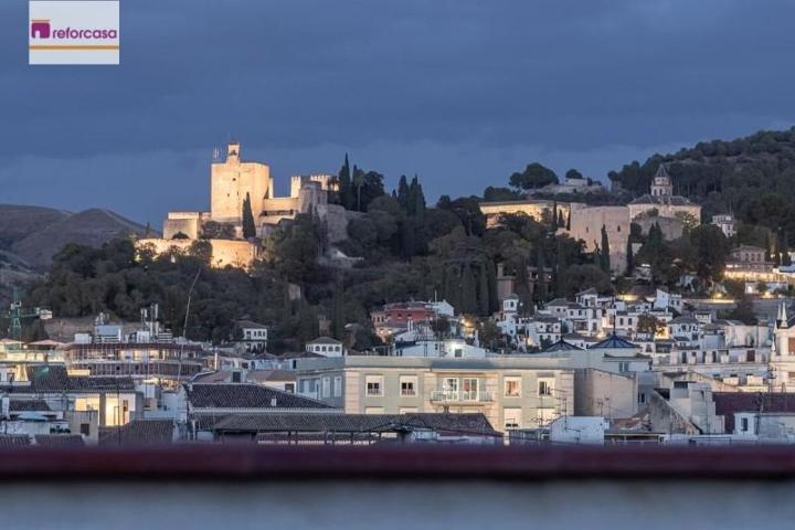 Duplex en venta en Granada, Centro photo 0