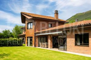 Casa en venta en Hondarribia, Hondarribia photo 0