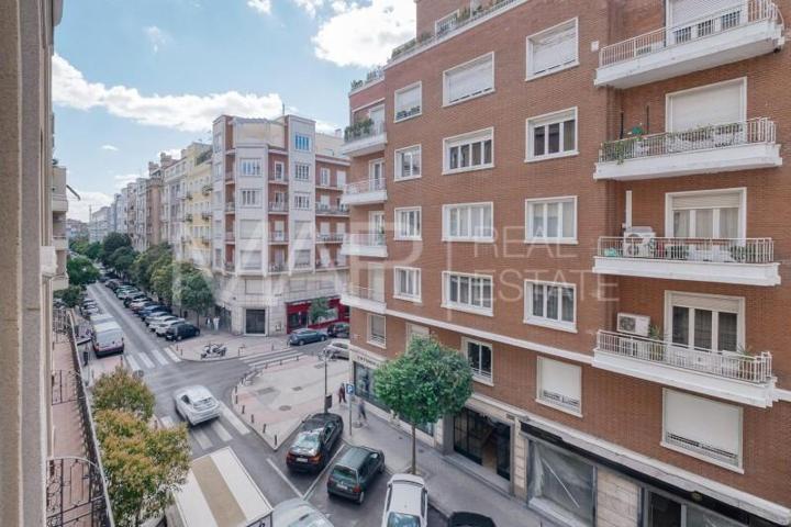 Piso en venta en Madrid, Ibiza photo 0