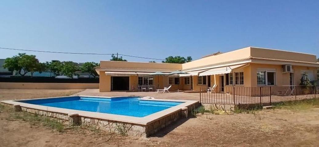 Casa en venta en Calvia, Santa Ponça photo 0