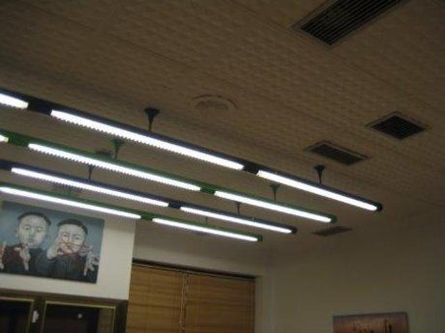 Local comercial en alquiler en Sevilla, Gran Plaza-Marqués de Pickman-Ramon y C photo 0