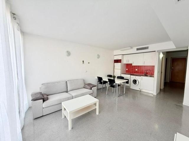 Piso en alquiler en Valencia, Nou Moles photo 0