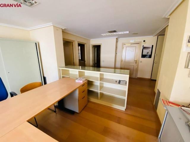 Oficina en alquiler en Logroño, Centro photo 0