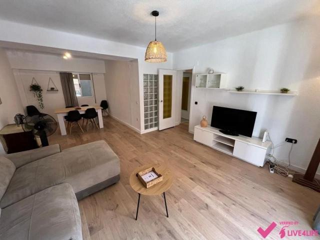 Piso en alquiler en Valencia, Carrer de Sant Josep de Pignatelli, 46025 photo 0