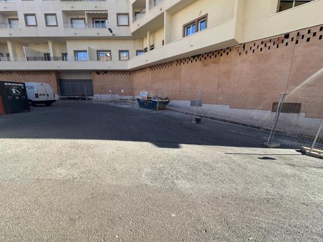 Local comercial en alquiler en Torrevieja, El Molino photo 0