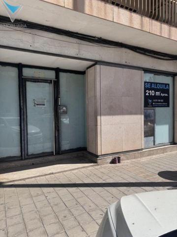 Local comercial en alquiler en Manises, El Mercado photo 0