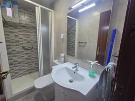 Piso en venta en L'Hospitalet de Llobregat, Les Planes photo 0