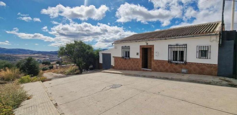 Casas de pueblo en venta en Villanueva de la Concepción photo 0