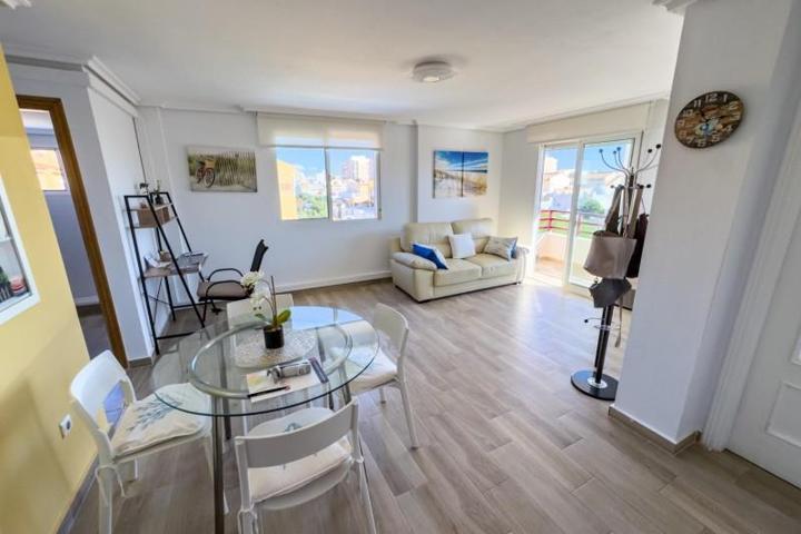 Piso en venta en Torrevieja, Nueva Torrevieja photo 0