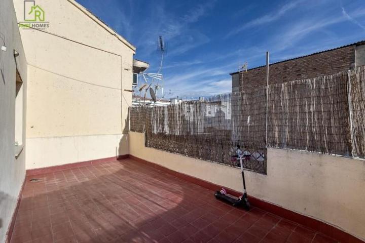 Aticos en venta en Maracena, Zona metropolitana photo 0