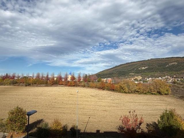 Piso en venta en Pamplona, Buztintxuri photo 0