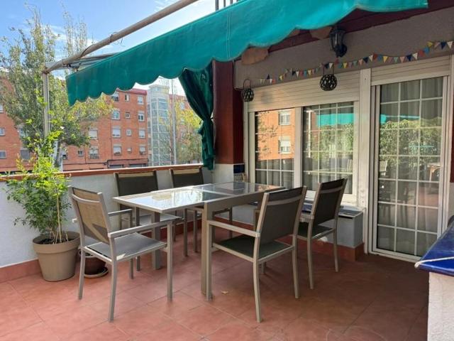 Duplex en venta en Sabadell, Concordia photo 0