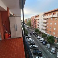 Piso en venta en Sevilla, Puerta Carmona-Puerta Osario-Amador de los Ríos photo 0