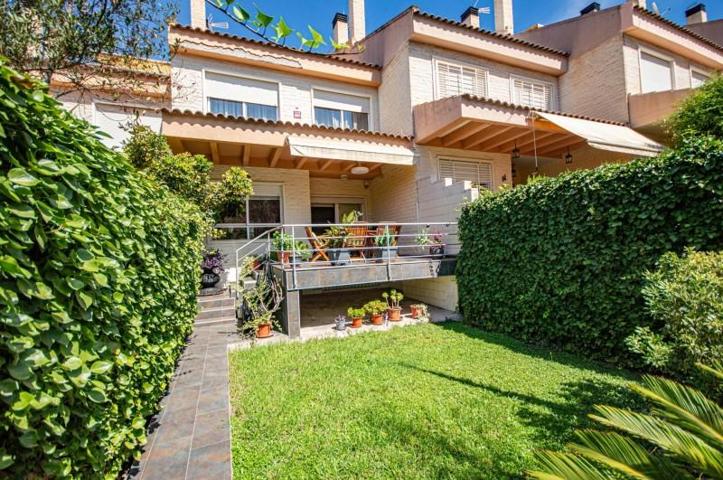 Adosada en venta en Petrer, Comunidad valenciana photo 0