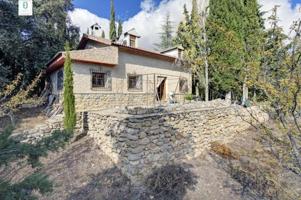 Chalet en venta en Huétor de Santillán, Sierra de huetor y la alfaguara photo 0