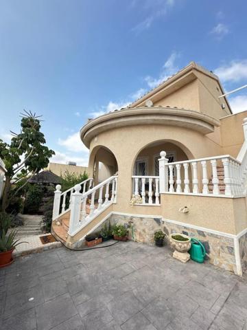 Chalet en venta en Ciudad quesada, Costa blanca sur photo 0