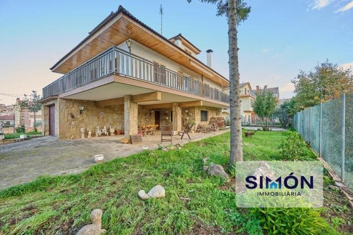 Casa en venta en Artés, Nucelo urbano 7 photo 0