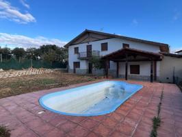 Chalet en venta en Vitoria-Gasteiz, Añana photo 0