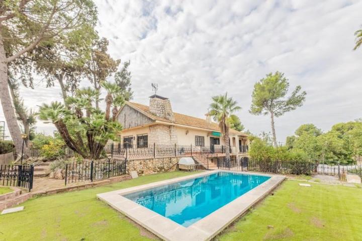 Chalet en venta en Torrent, Zona El Vedat-Santa Apolonia photo 0