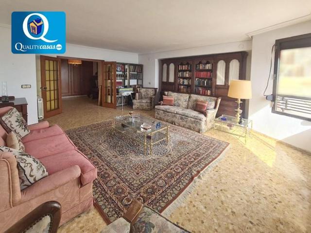 Piso en venta en Alicante, Centro - Postiguet photo 0