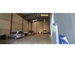 Nave industrial en venta en Telde photo 0