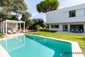 Chalet en venta en Bollullos de la Mitación, La Juliana-Bollullos de la Mitación photo 0