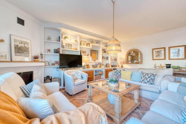 Casa en venta en Fuengirola, Los Boliches photo 0