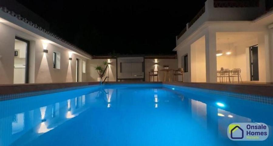 Casa en venta en Marbella, Costabella - Ricmar photo 0