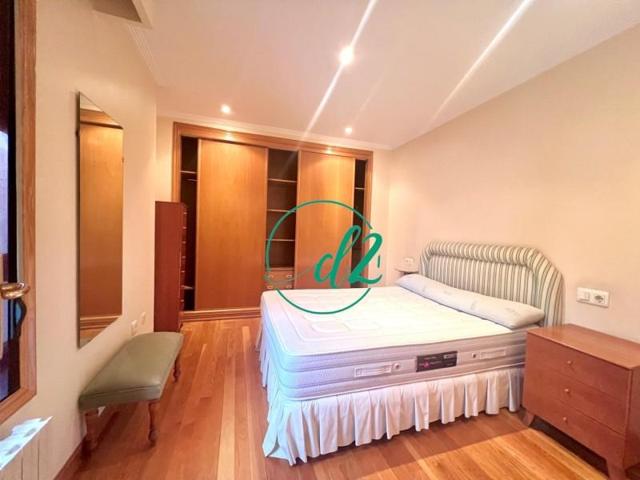Apartamento en alquiler en Ourense, Centro photo 0