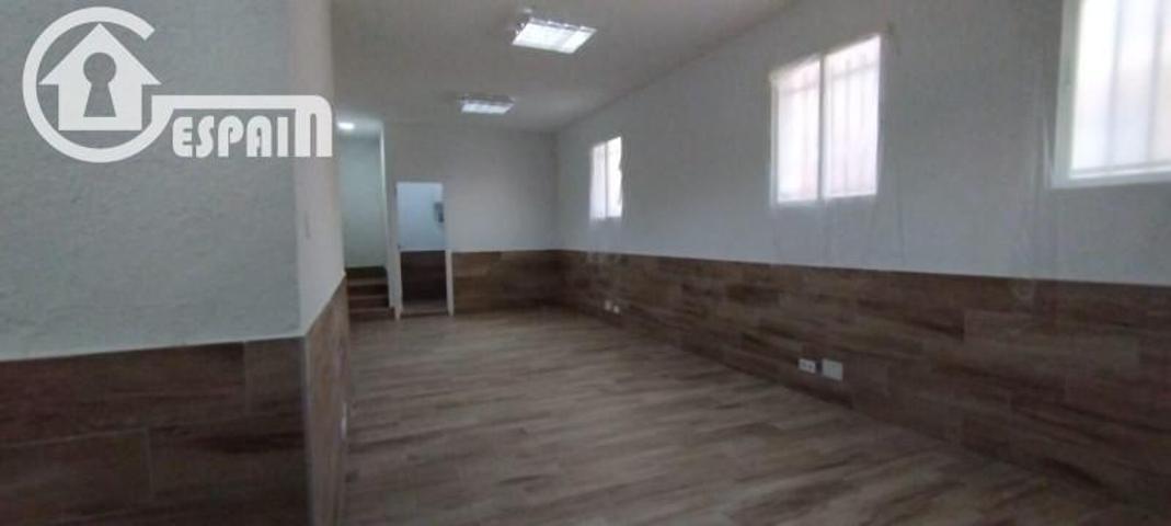 Local comercial en alquiler en Madrid, Buena Vista photo 0