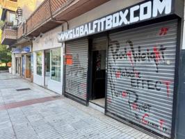 Local comercial en alquiler en Fuenlabrada, Calle de Castillejos, 28944 photo 0