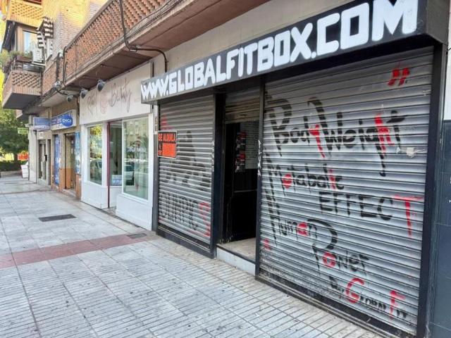 Local comercial en alquiler en Fuenlabrada, Calle de Castillejos, 28944 photo 0