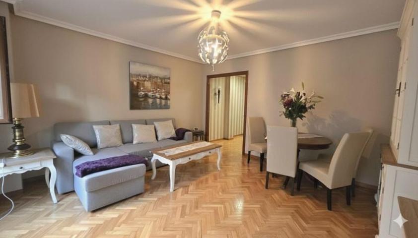 Piso en alquiler en Gijón, Gijón photo 0