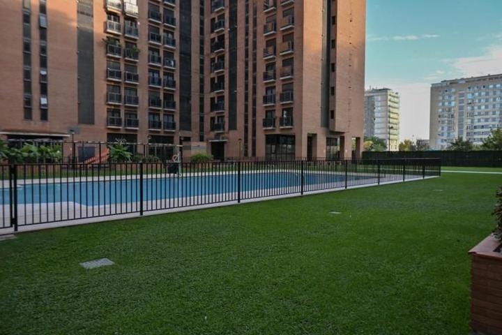 Aticos en alquiler en Valencia, Valencia photo 0