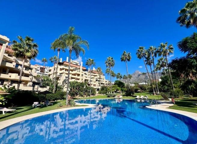 Apartamento en alquiler en Marbella, Marbella Golden Mile - Las Cascadas photo 0