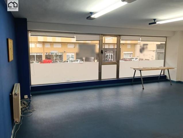 Local comercial en venta en Lugo, O Carme - Recatelo photo 0