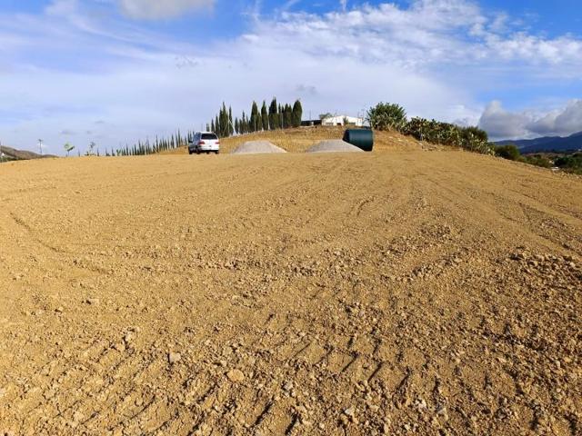 Terreno en venta en Alhaurín de la Torre, Alquería-Torrealquería photo 0