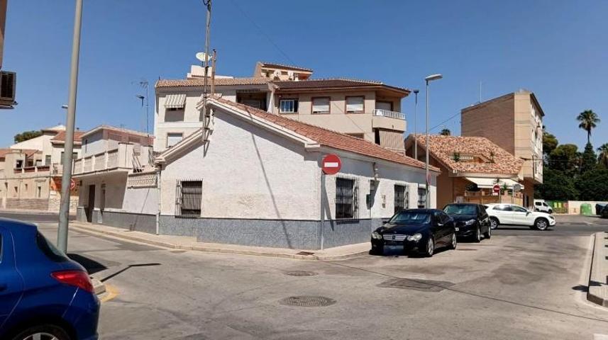 Casa con terreno en venta en San Pedro del Pinatar, Calle Ramón y Cajal, 30740 photo 0