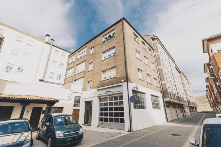 Piso en venta en Aguilar de Campóo, Aguilar de Campoo photo 0