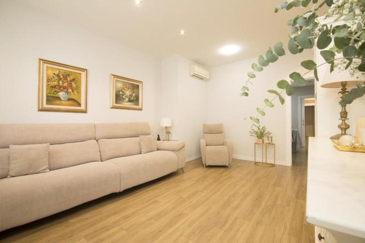 Piso en venta en Elche, Plaza Barcelona photo 0