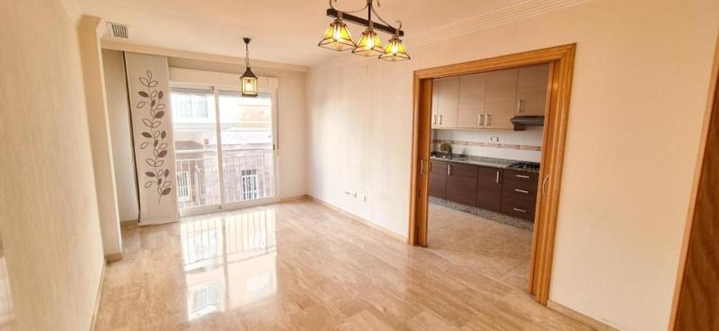 Piso en venta en Elche photo 0