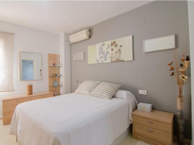 Piso en venta en La Rinconada photo 0