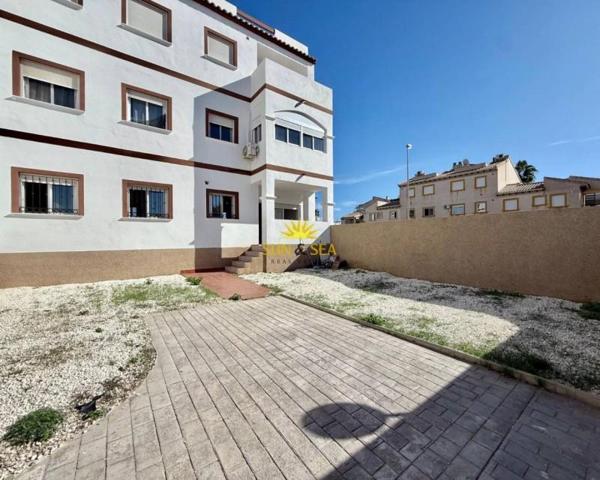 Planta baja en venta en Orihuela Costa, Punta Prima photo 0