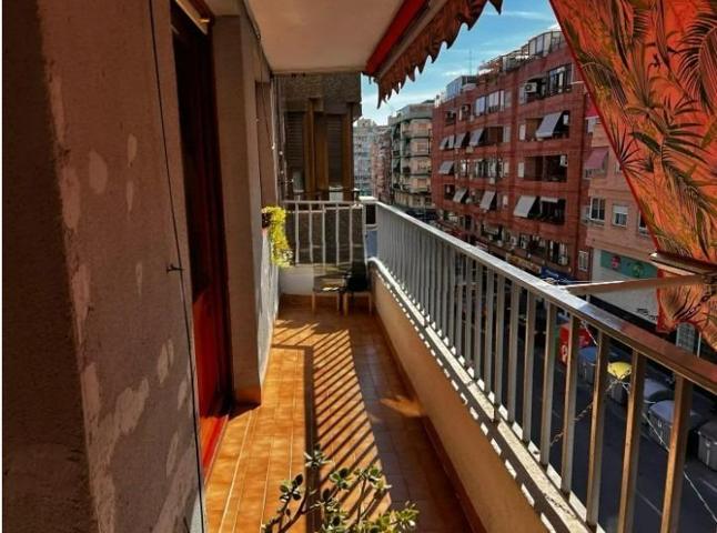 Piso en venta en Alicante, Los Ángeles photo 0