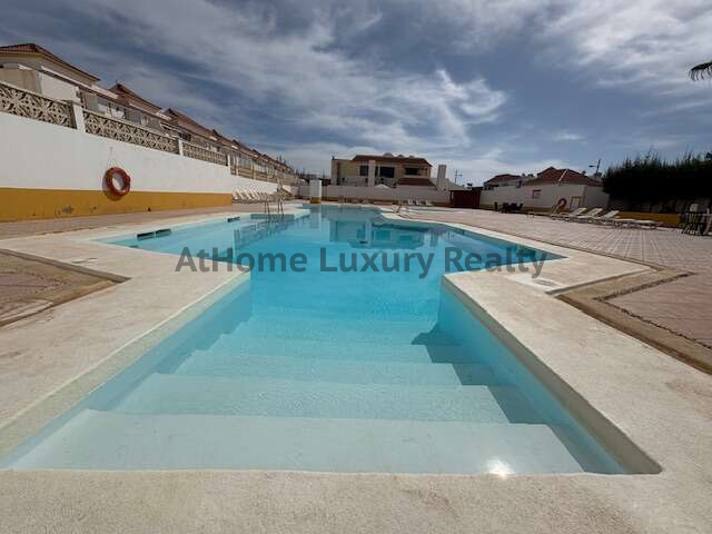 Adosada en venta en Puerto del Rosario, Caleta de Fuste photo 0