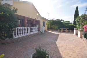 Casa en venta en Albinyana, Urbanizacion la papiola photo 0