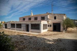 Casa con terreno en venta en Jumilla, Torre del rico photo 0