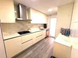 Piso en venta en Torredembarra, CENTRE photo 0