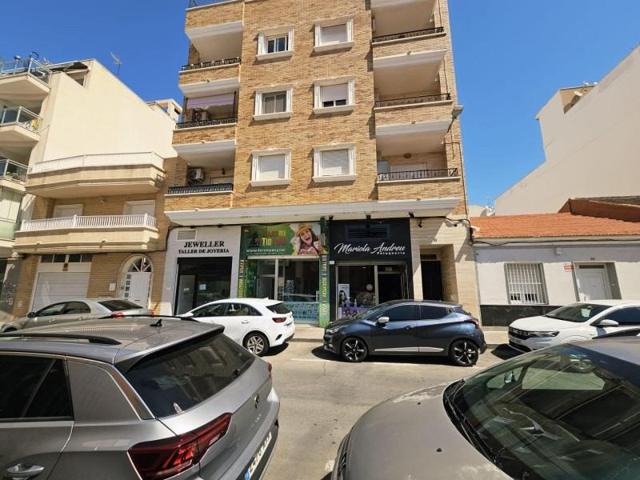 Apartamento en venta en Torrevieja, Torrevieja photo 0