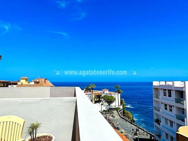 Piso en venta en Puerto de la Cruz, Tenerife North photo 0